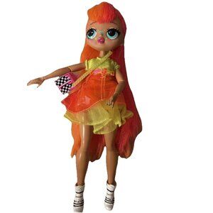 LOL Surprise OMG - 1st Series NEONLICIOUS Fashion DOLL & Clothes